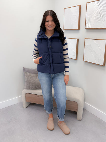 Wanderer Vest in Navy