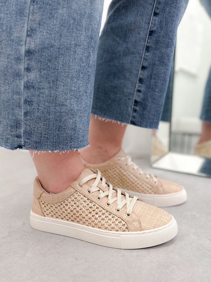 Keep Scrolling Sneakers in Natural - L/O Size 7