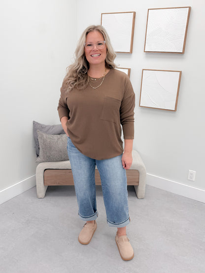 Day Wavy Long Sleeve in Mocha (Curvy Only)