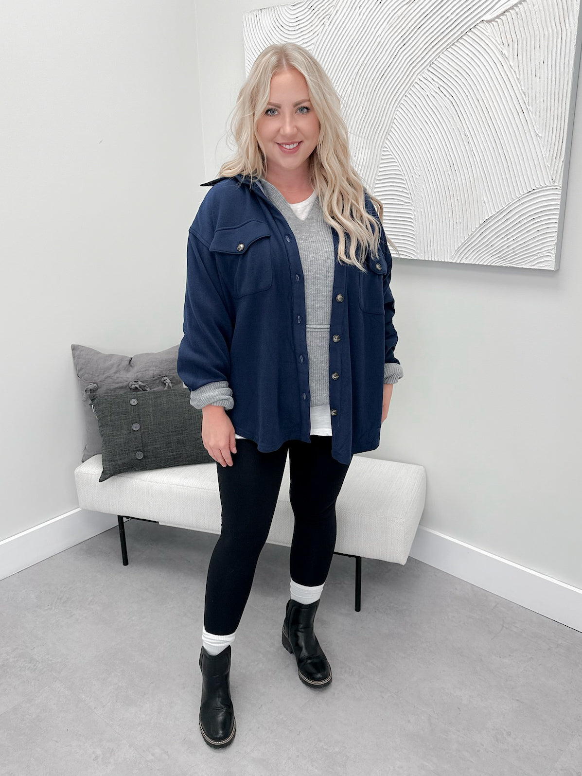 Janny Shacket in Navy