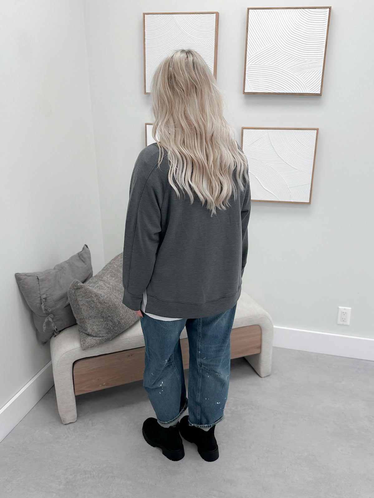 Willow Scuba Pullover in Charcoal