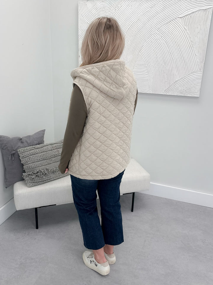 Heather Hooded Vest in Beige