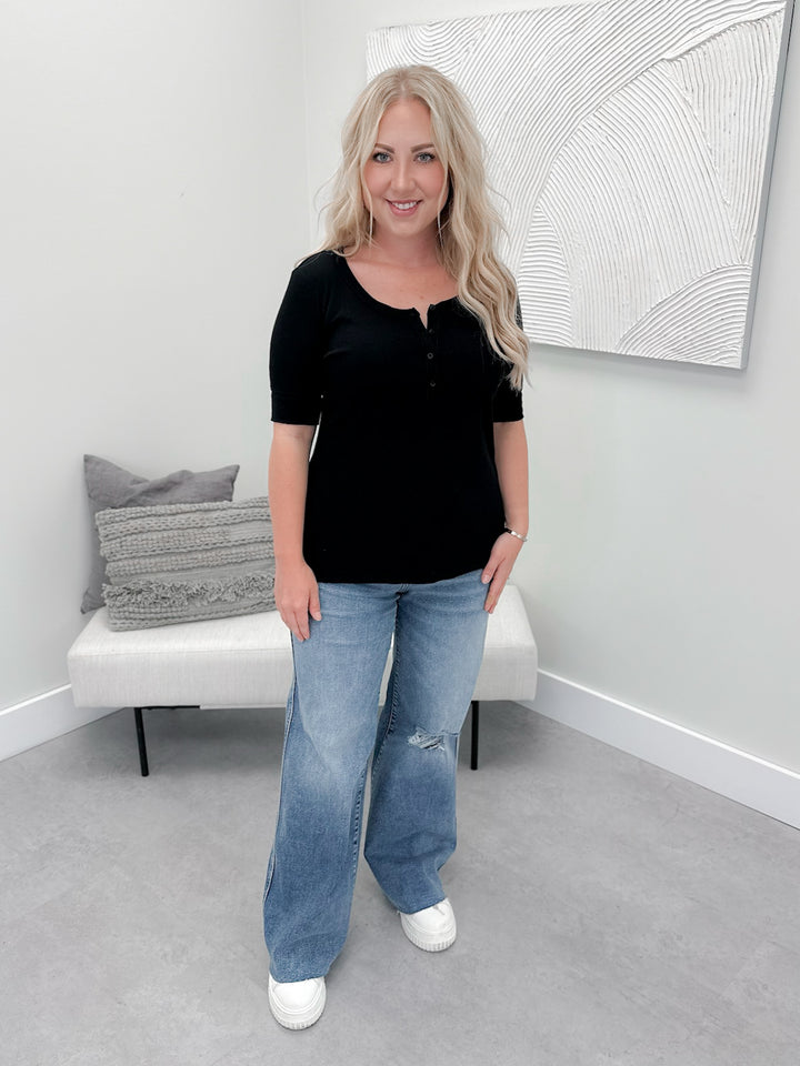 Kennedy Ribbed Top in Black