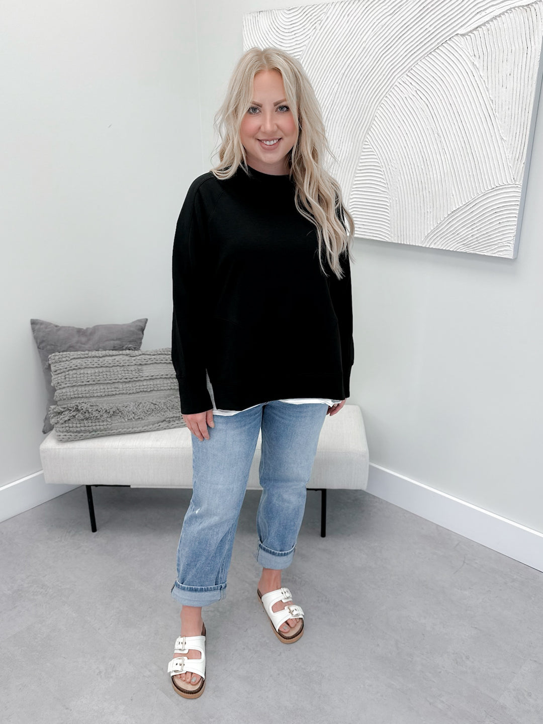 Willow Pullover in Black