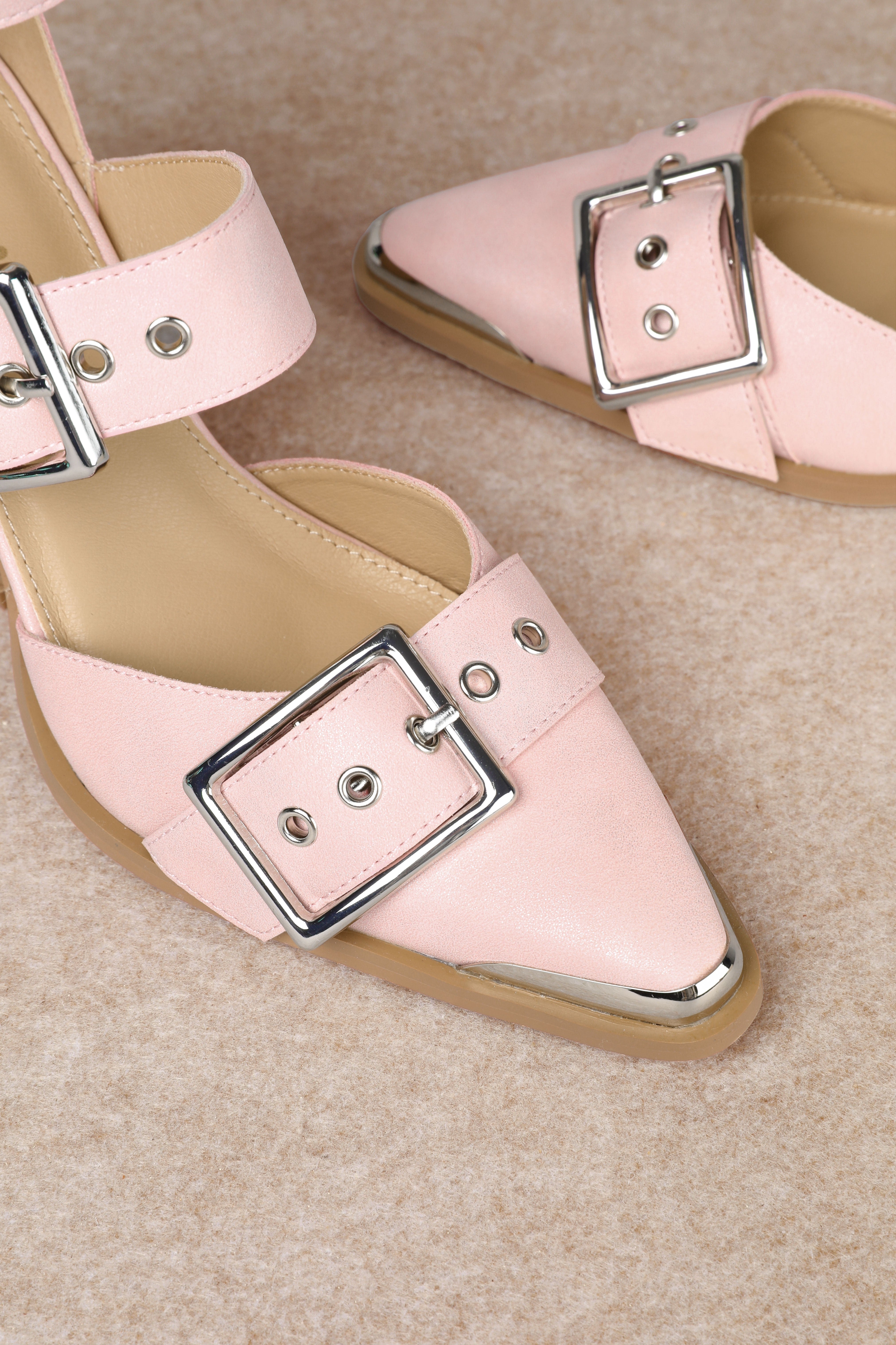 Hendrix Shoes in Pink