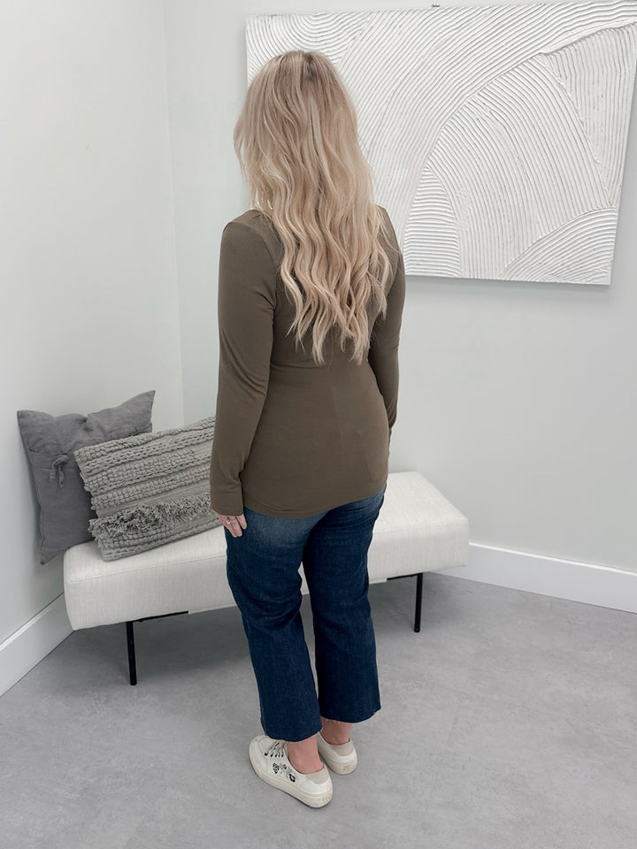 Amy Long Sleeve in Olive