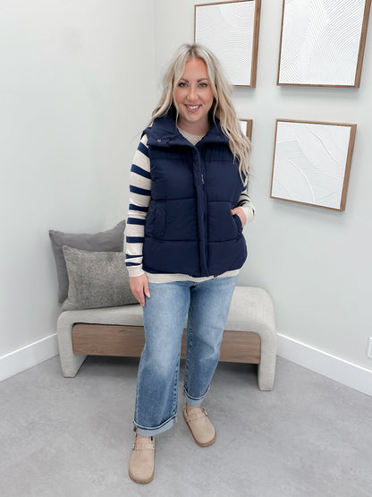 Wanderer Vest in Navy