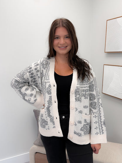Valor Paisley Cardigan in Cream