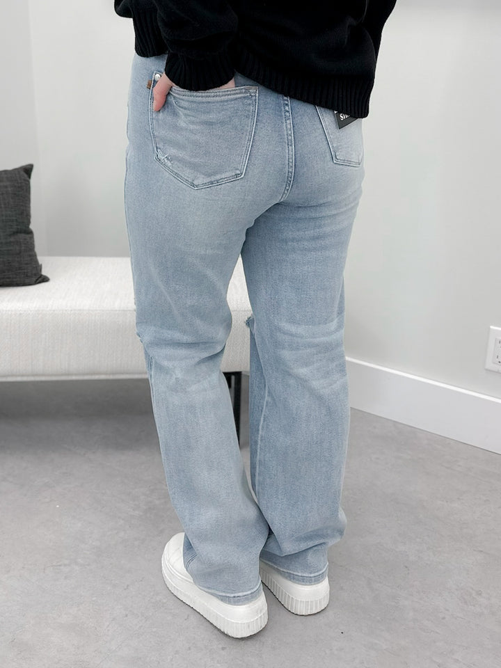 Rigid Magic Jeans in Light Wash by Judy Blue