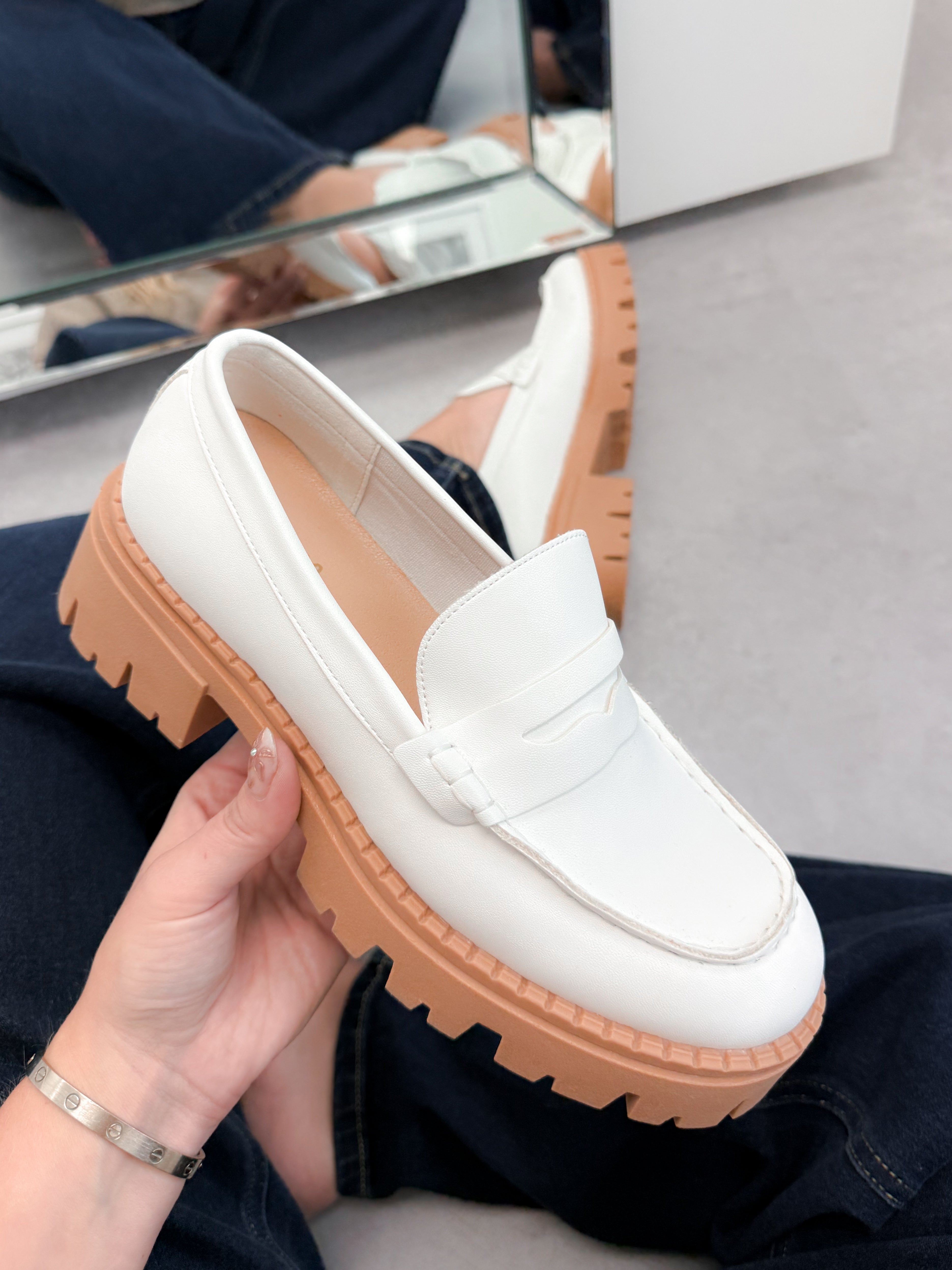 Elias Platform Shoe in White