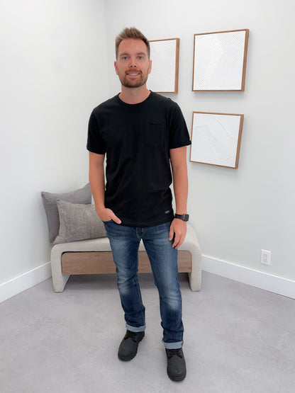 Mens Caspian Tee in Black