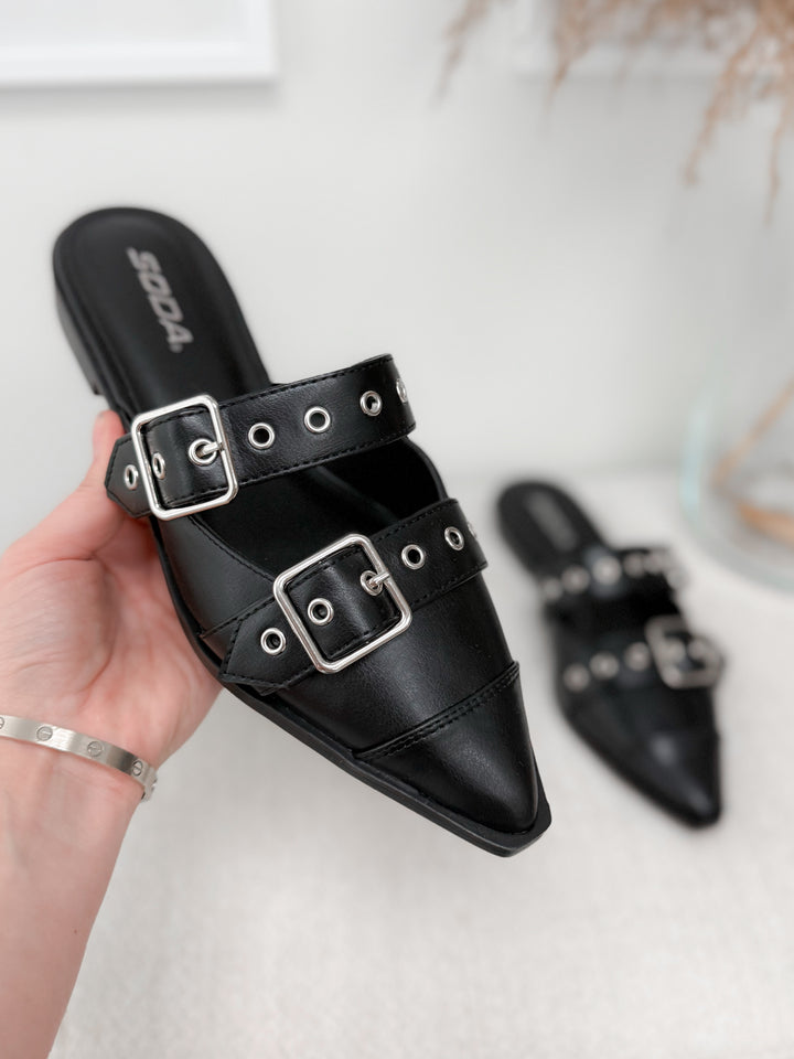Molly Mule in Black