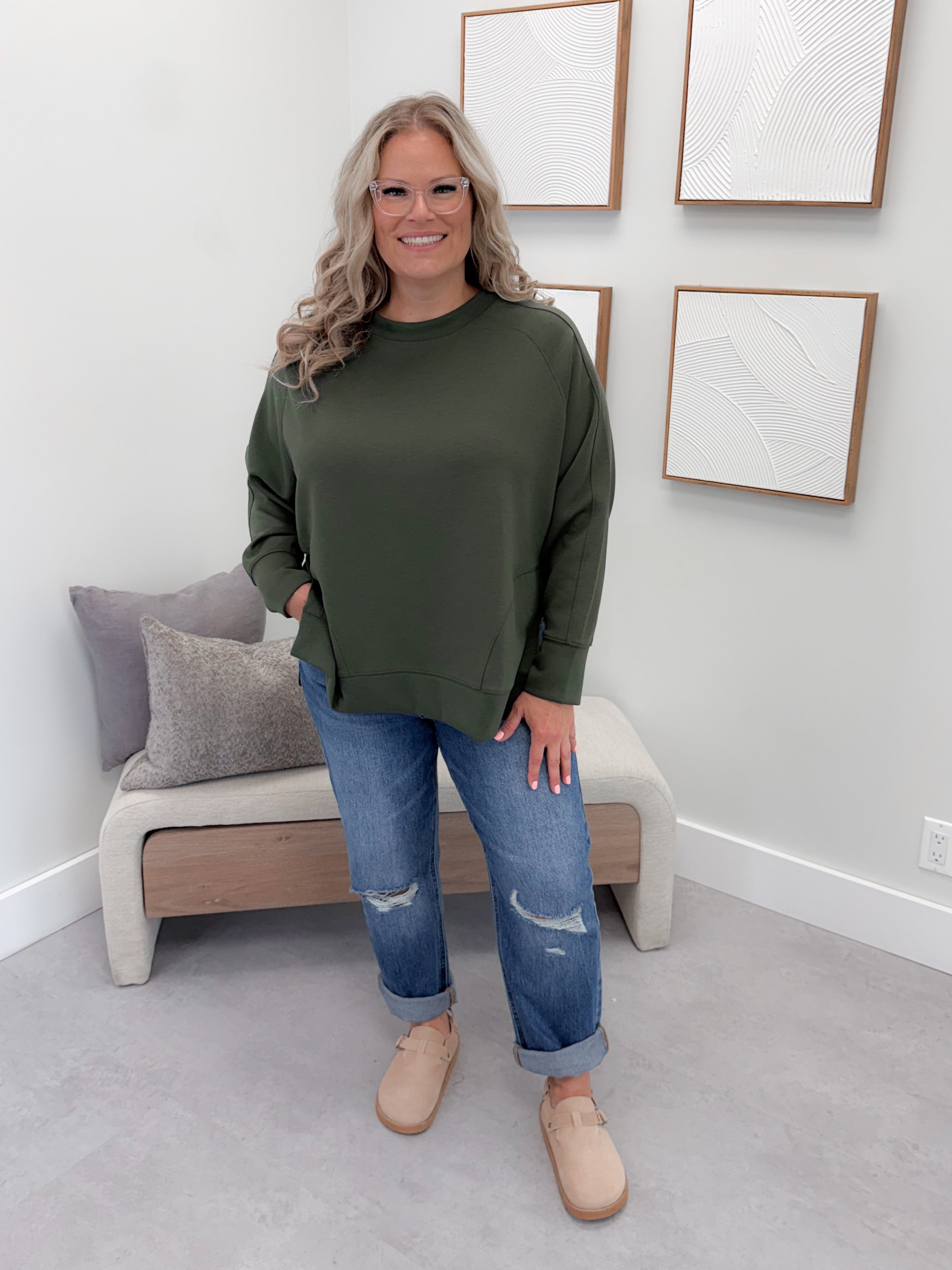 Willow Scuba Pullover in Olive