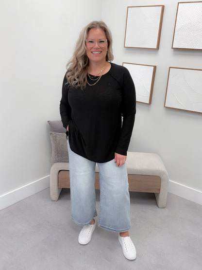 Amalia Long Sleeve in Black