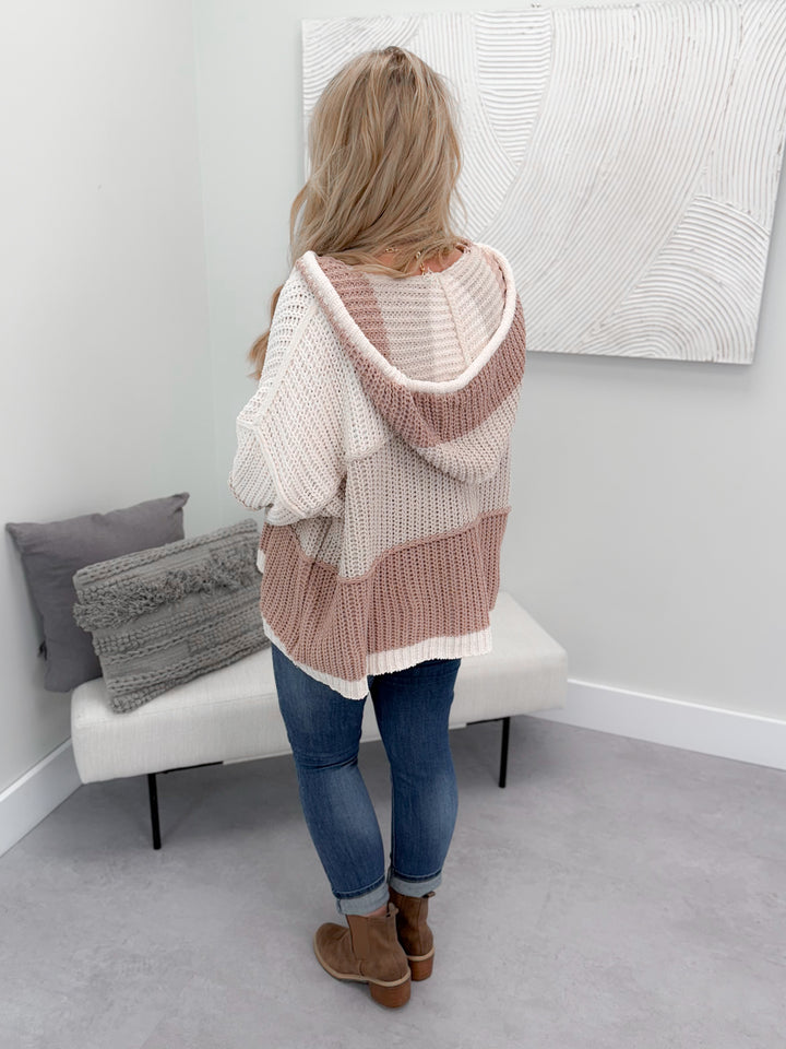 Serenity Hoodie Sweater in Cream Multi