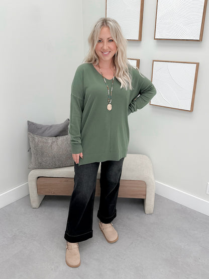 Super Soft Line Sweater in Moss