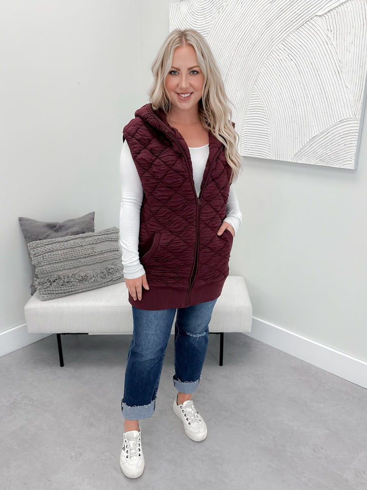 Marley Quilted Vest in Plum