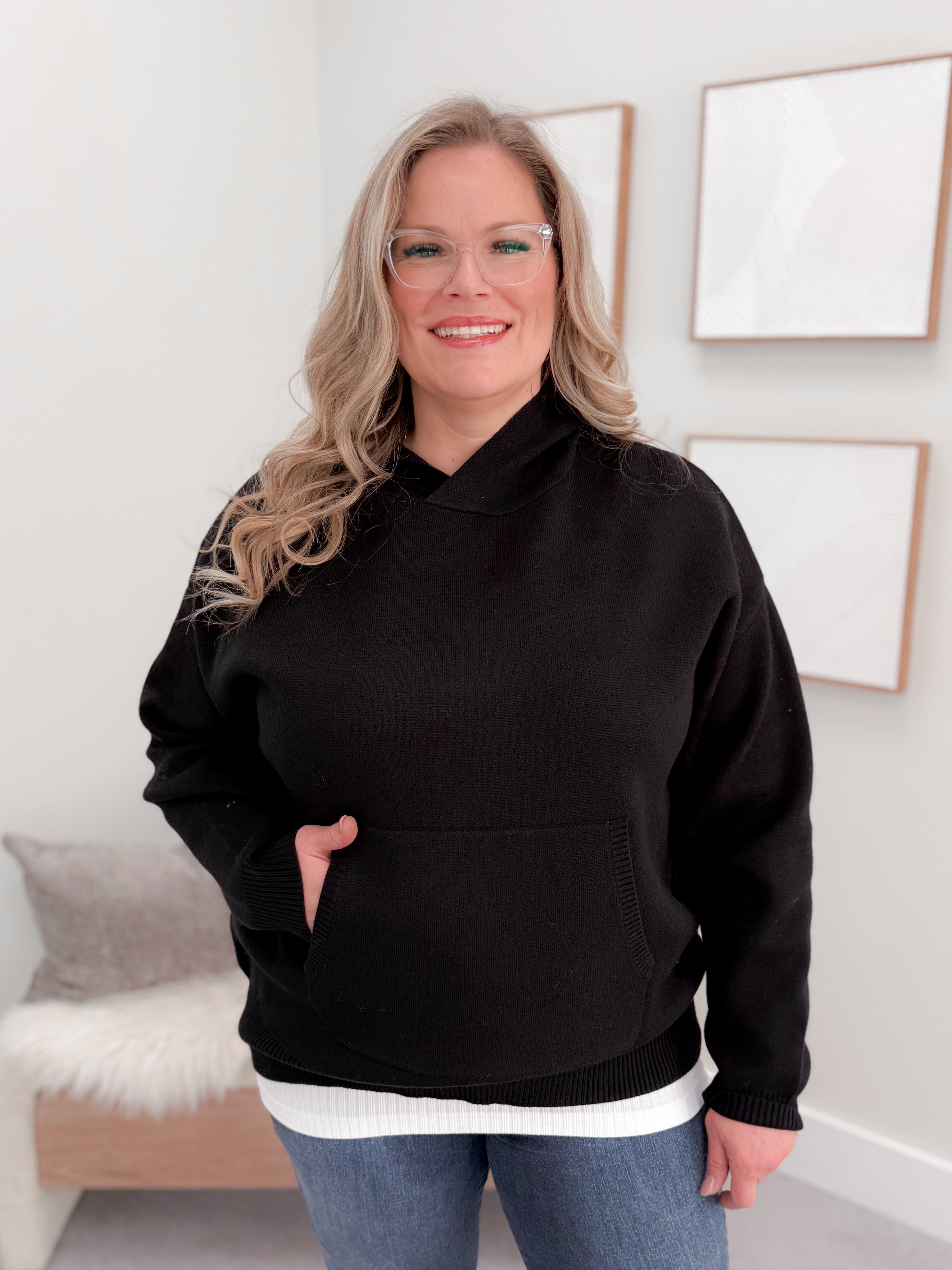 Della Hoodie in Black