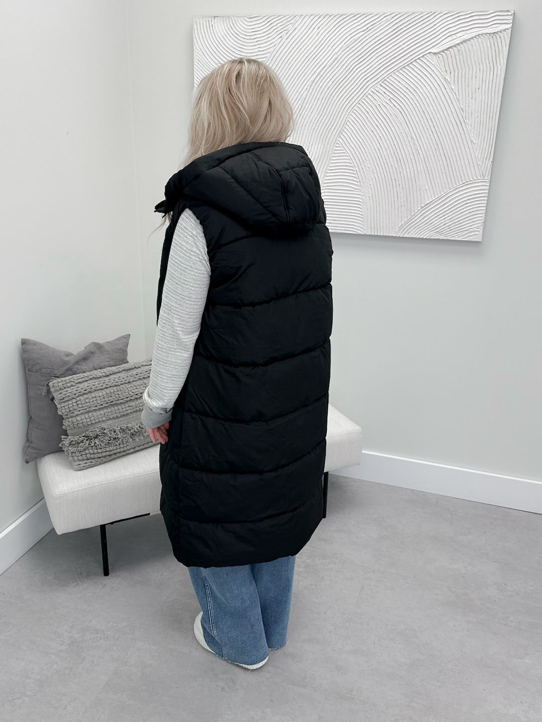 Aspen Puffer Vest in Black