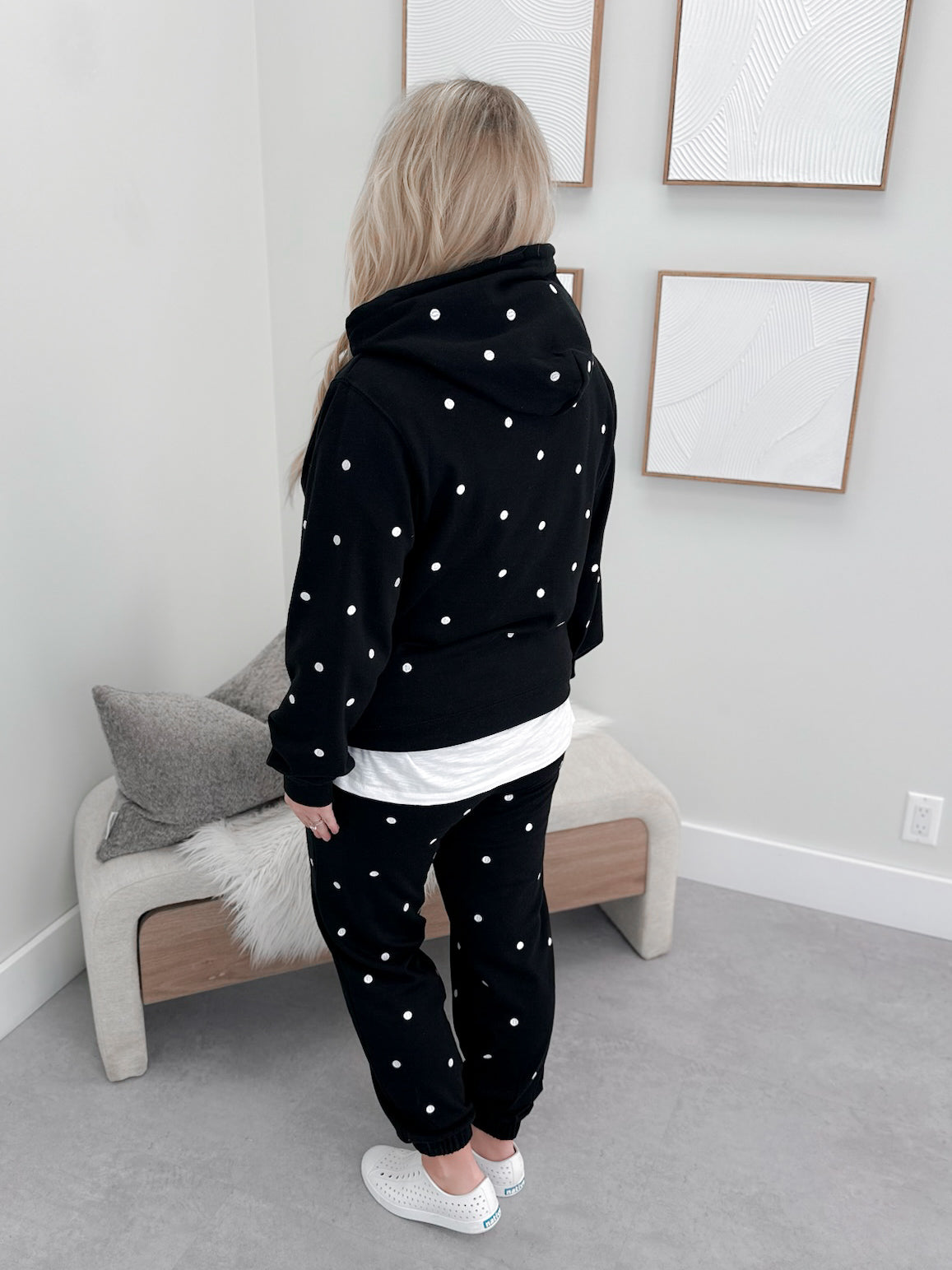 Signature Set in Spot On by Ampersand Avenue