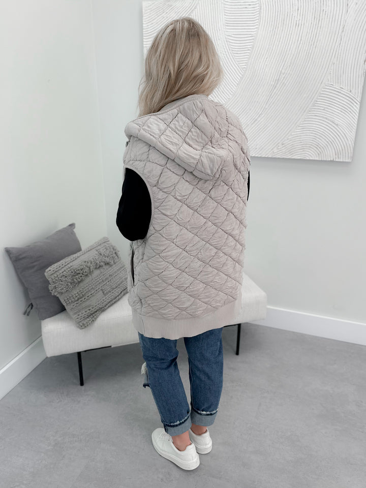 Nickie Quilted Vest in Taupe