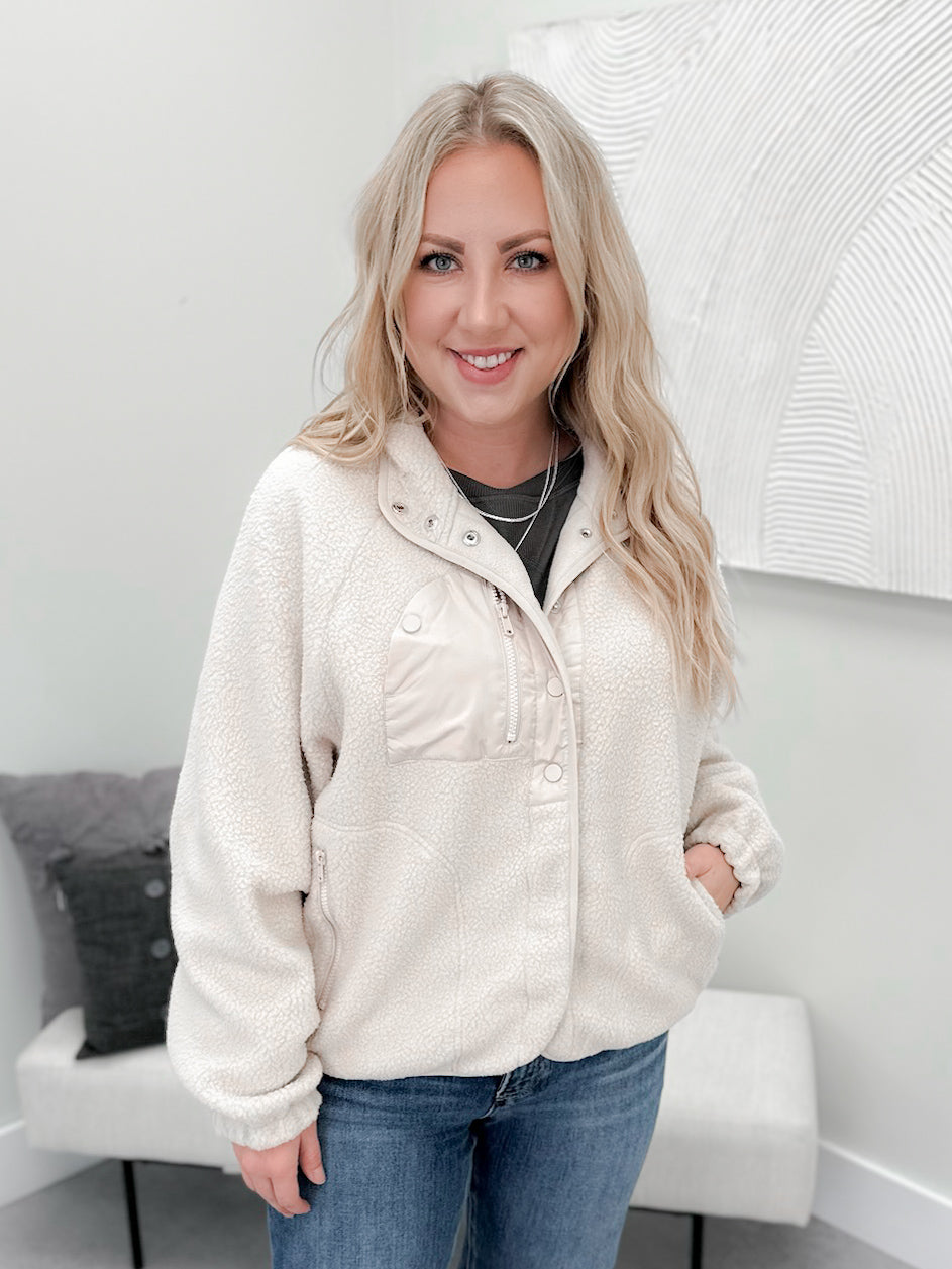 Boston Jacket in Sand