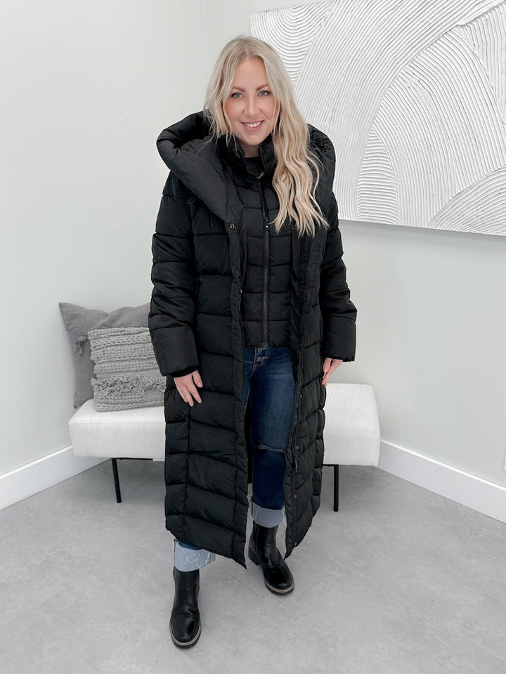 Banff Maxi Parka in Black