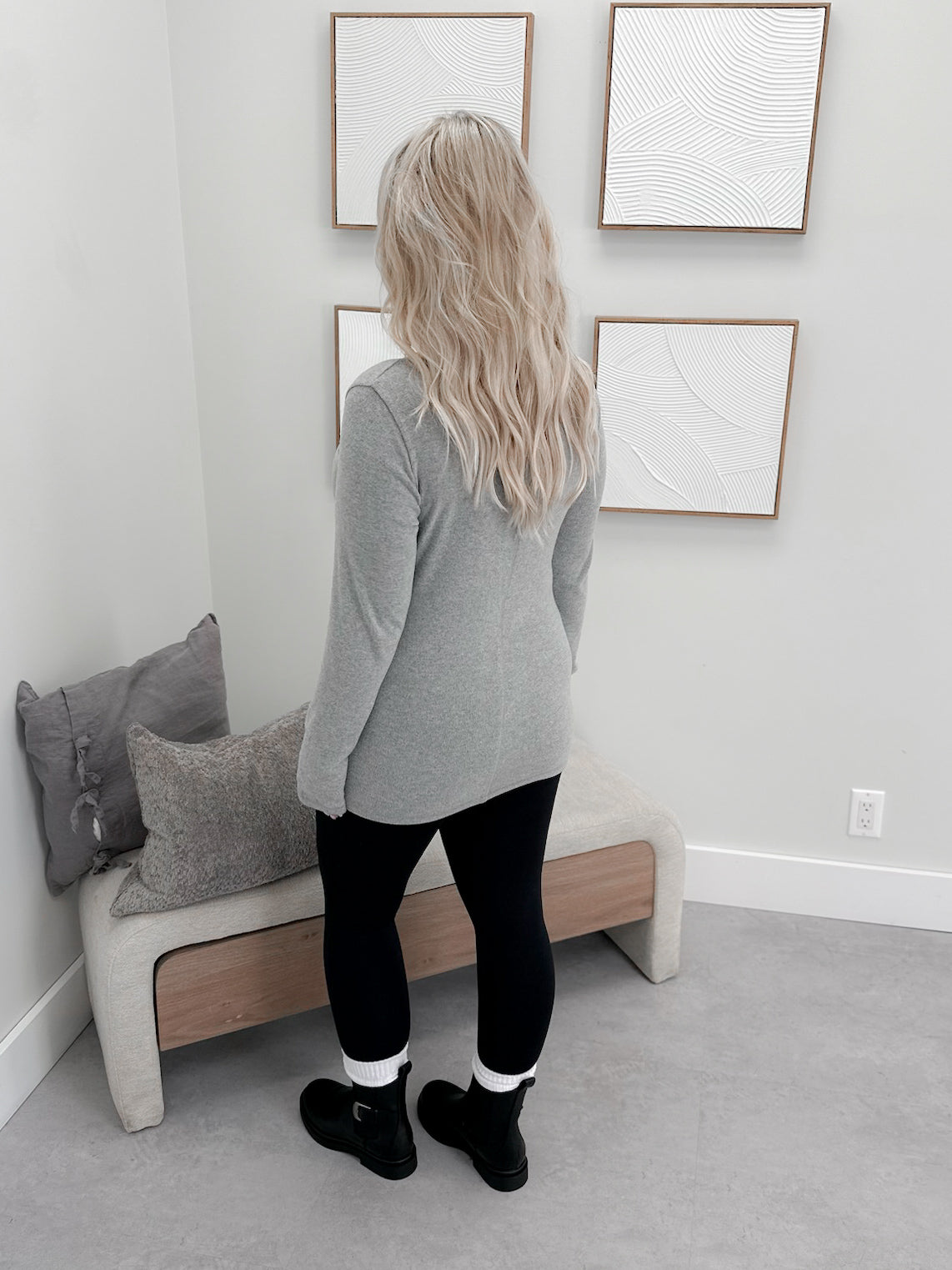 Georgia Long Sleeve in Light Grey