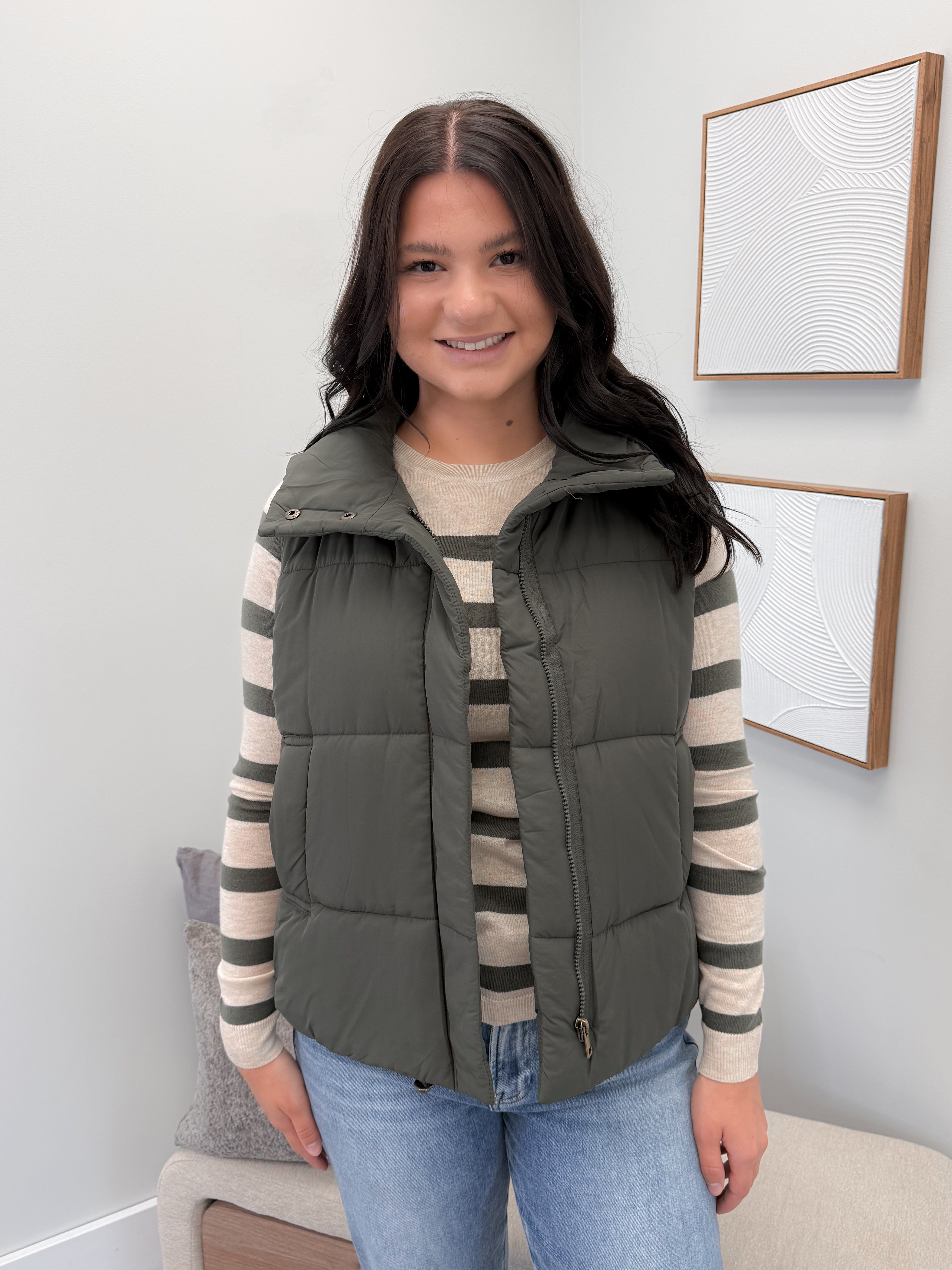 Wanderer Vest in Olive