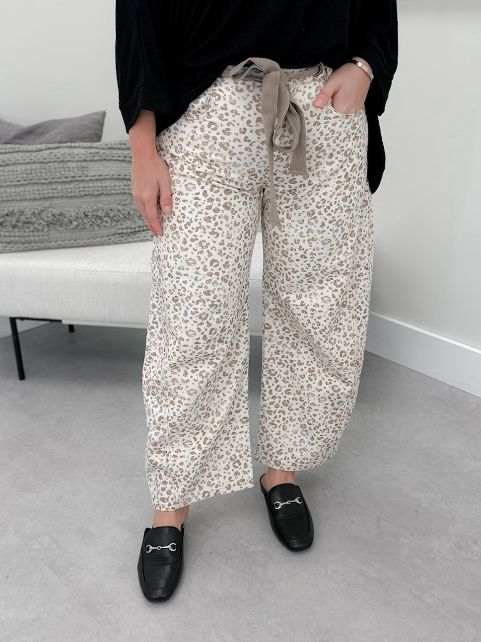 Vivienne Barrel Leg Jeans in Leopard Cream