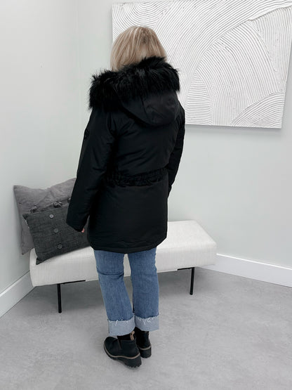 Polar Parka in Black