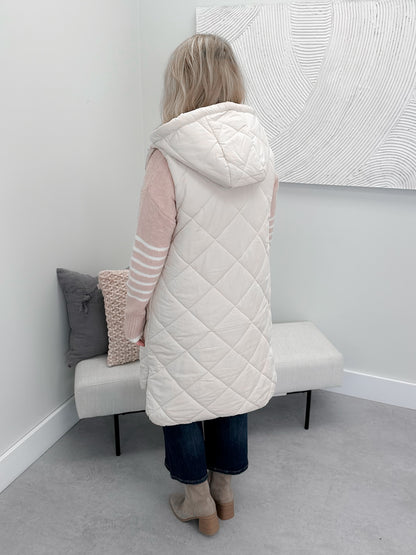 Rhodes Vest in Ivory