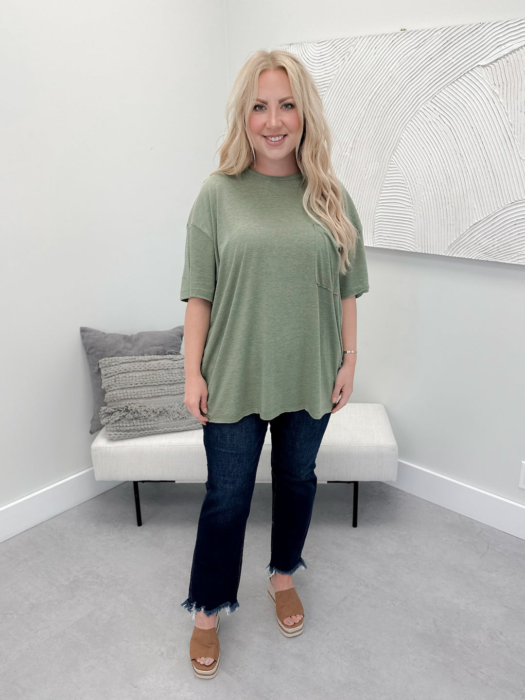 Katrina Pocket Tee in Olive