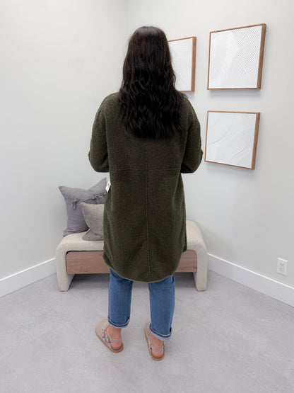 Canmore Long Jacket in Olive