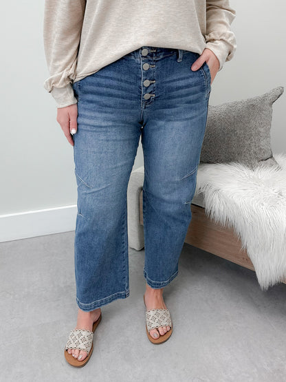 Lia Cropped Barrrel Jeans by Risen