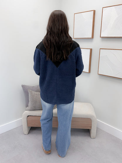 Polaris Quarter Zip in Navy