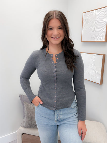 Coming Up Waffle Long Sleeve in Charcoal