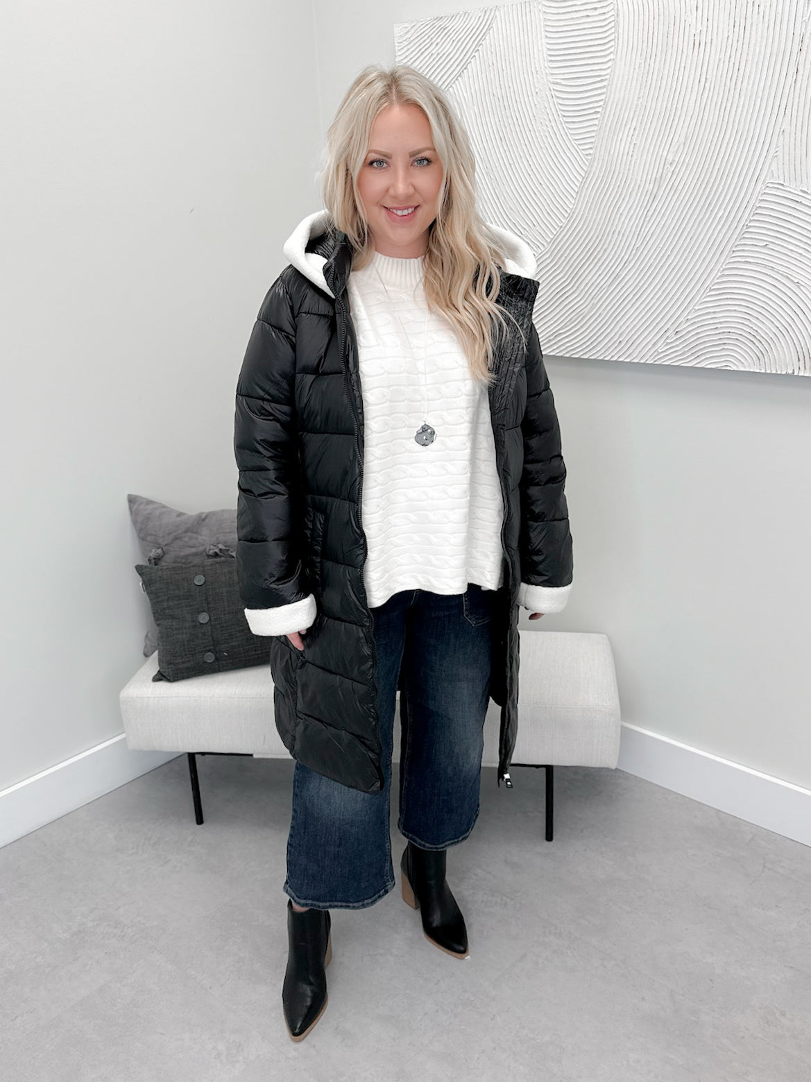 Harbin Puffer Coat in Black