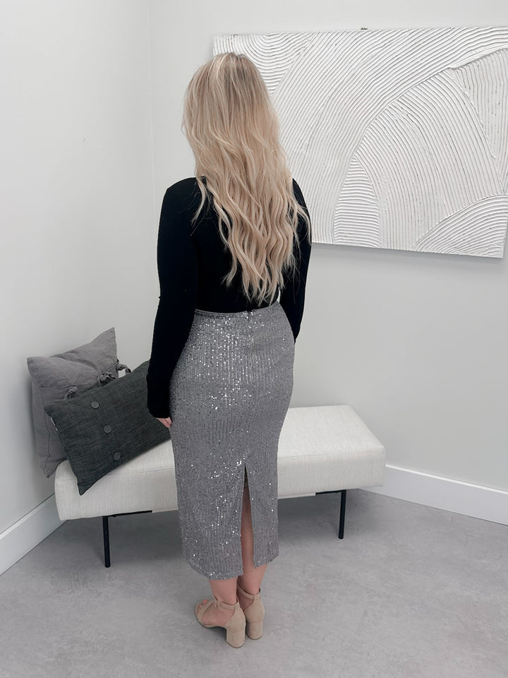 Mingle Skirt in Silver Sequin