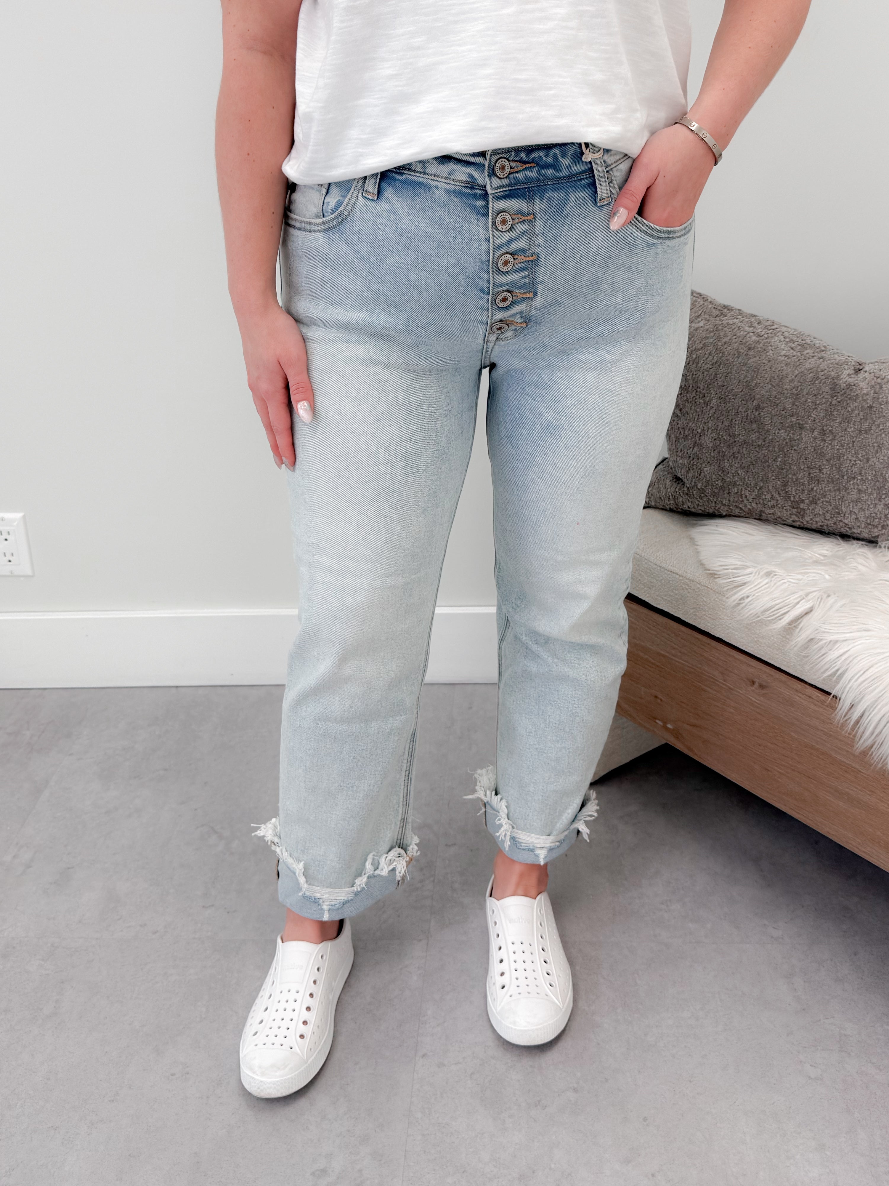 Lara High Rise Slim Straight Jeans by Kancan