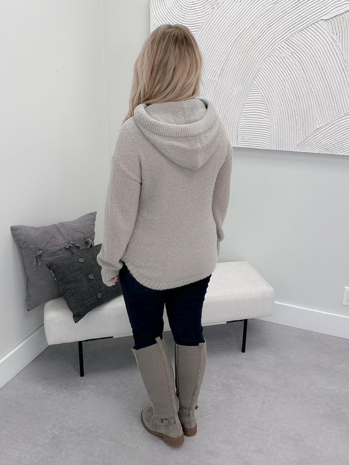 Bristol Hooded Sweater in Pebble