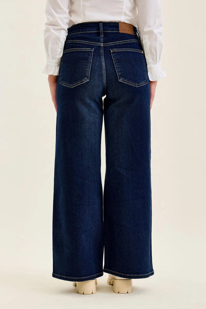 Rayne Wide Leg High Rise PETITE Jeans by Judy Blue