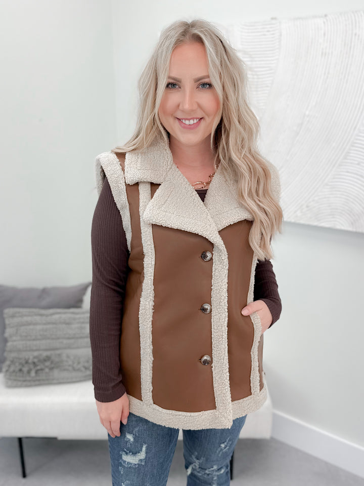 Hollis Sherpa Lined Vest in Cognac