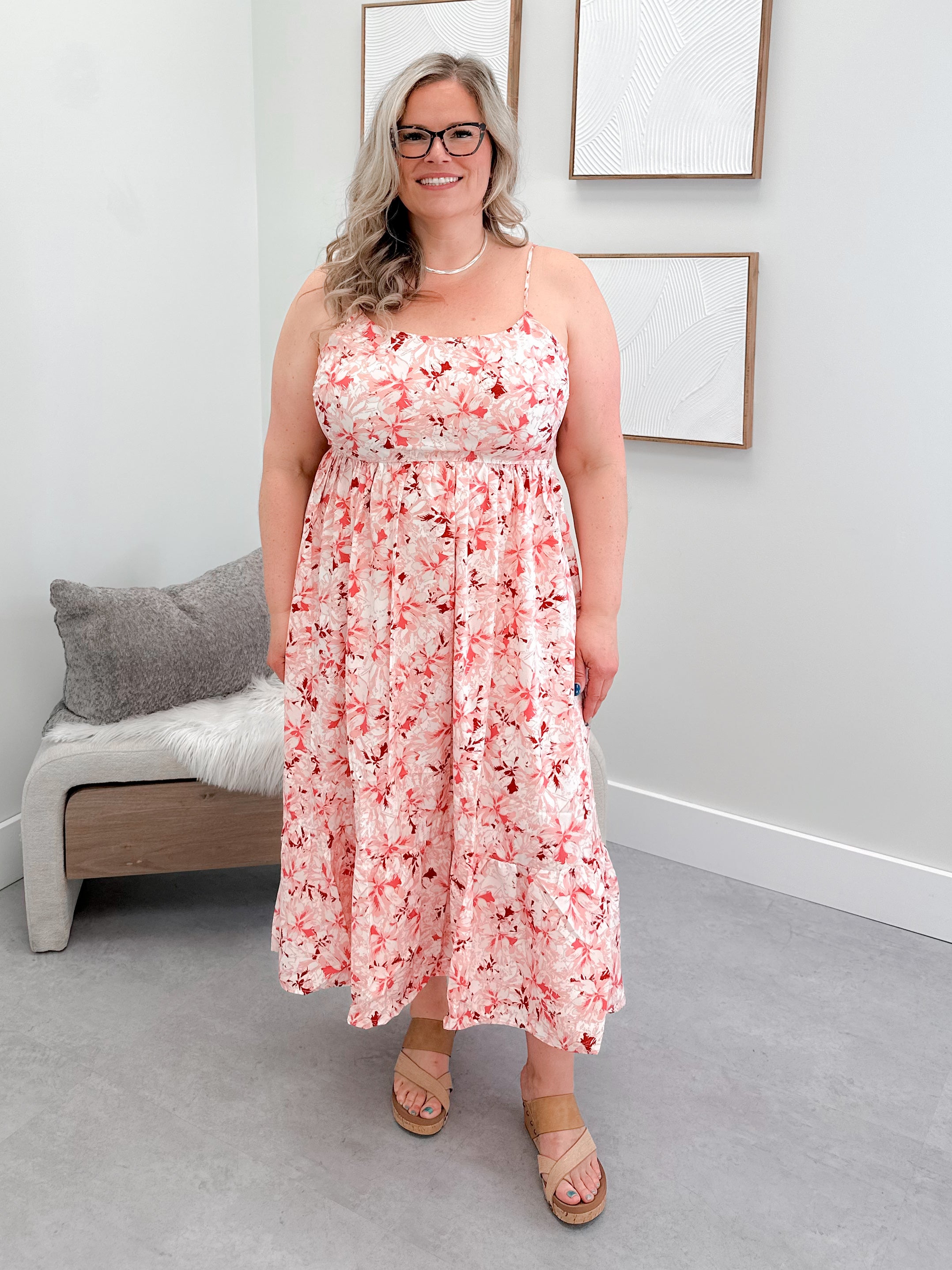 Sonata Dress in Rose Floral (Curvy Only)