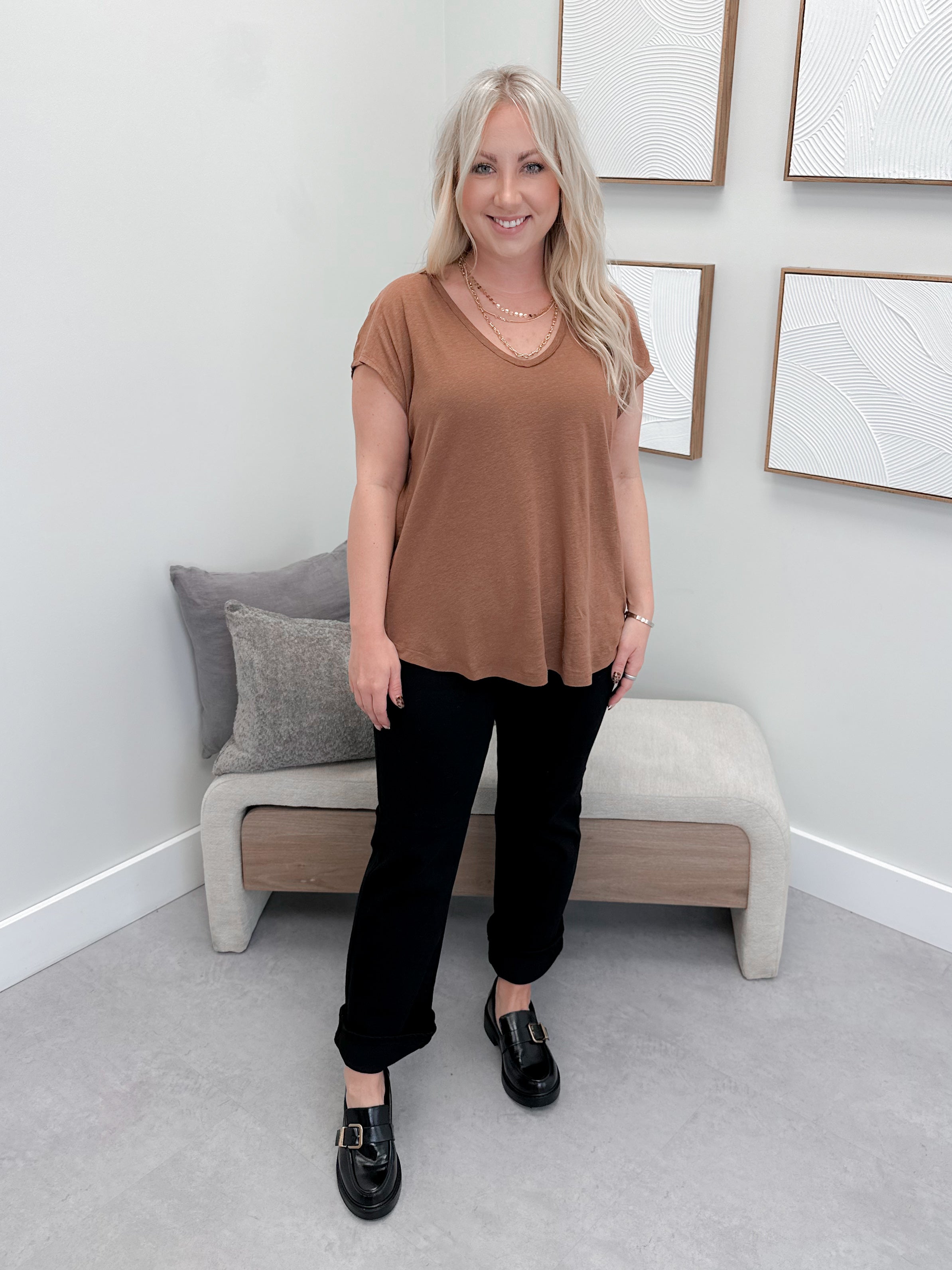 Nello Tee in Clay