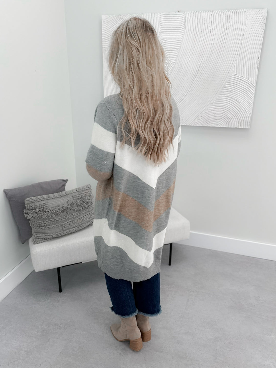 Gina Chevron Cardi in Grey