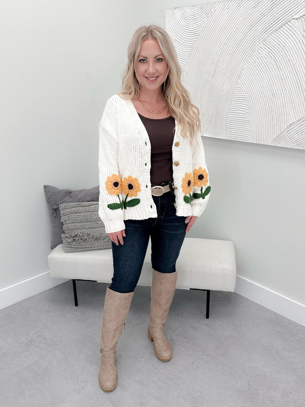 Sunny Flower Cardigan in Ivory