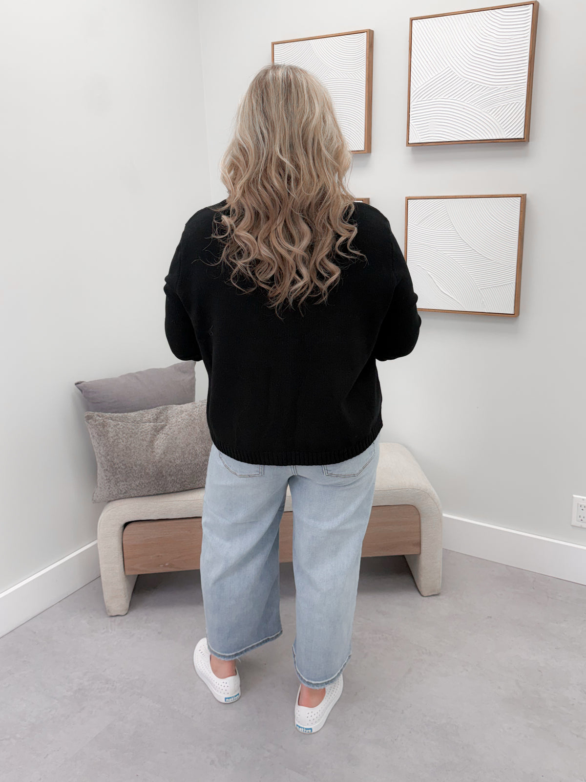 Hockey Mom Sweater in Black