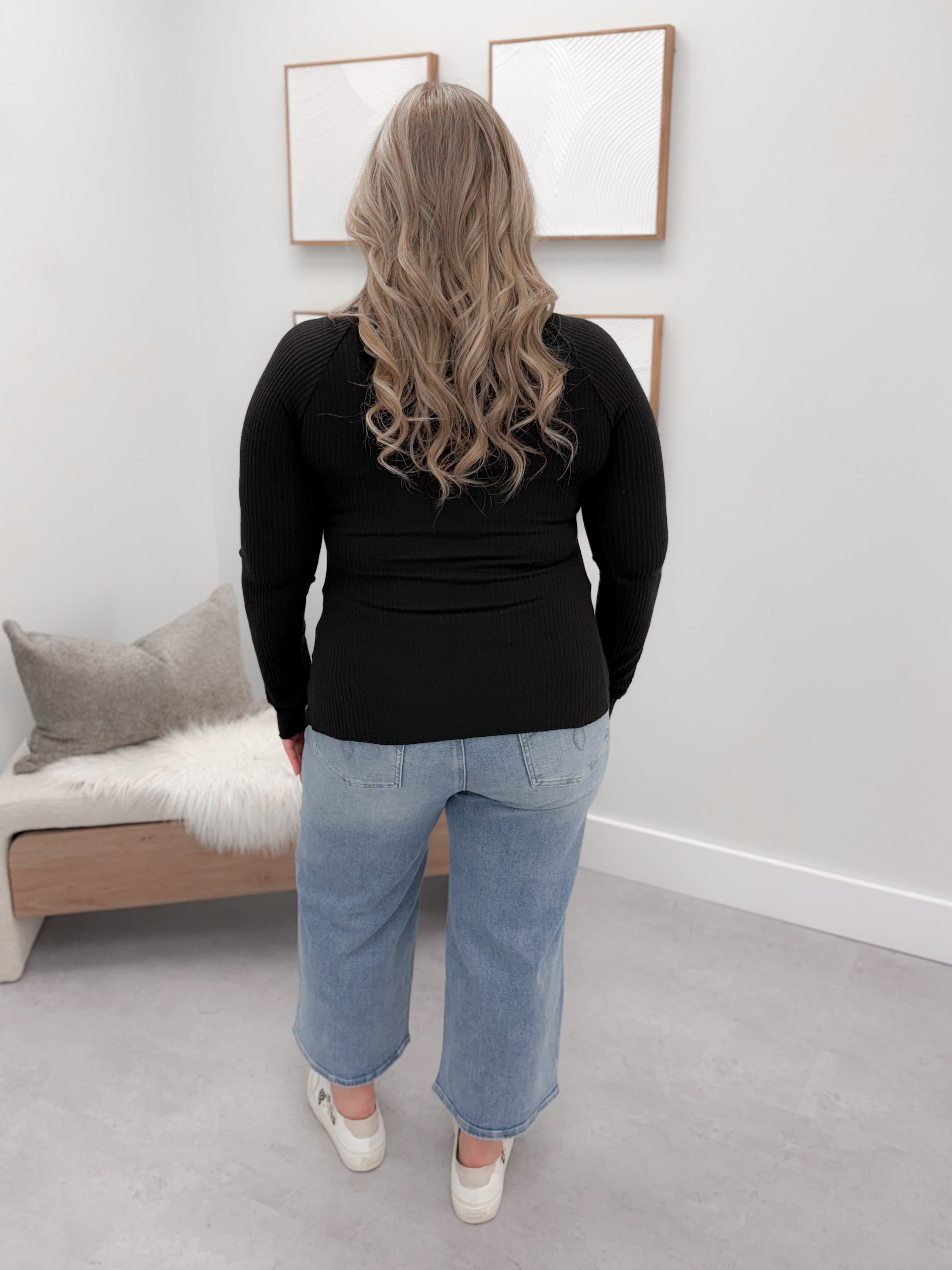 Evie Long Sleeve in Black