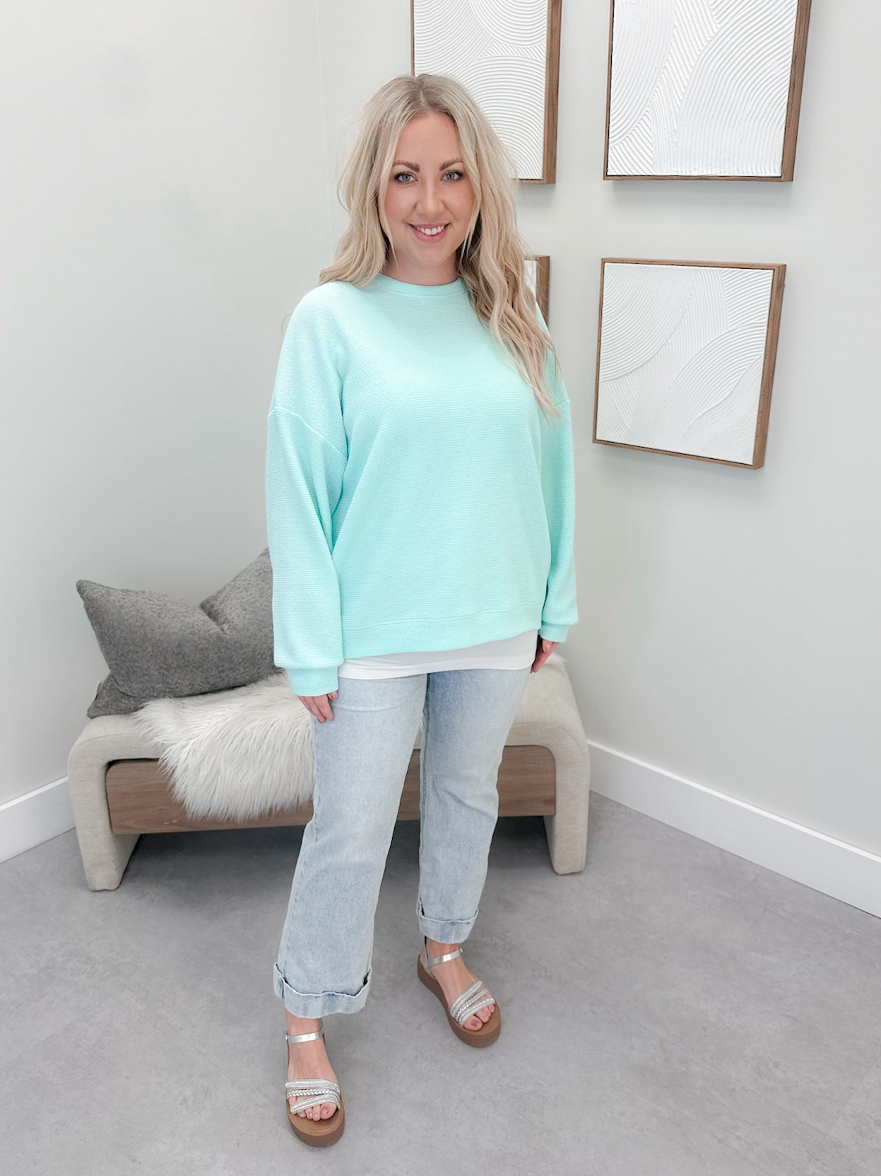 Dove Pullover in Mint